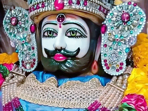 रत्नपुरी की लाज, खाटू श्याम के हाथ
