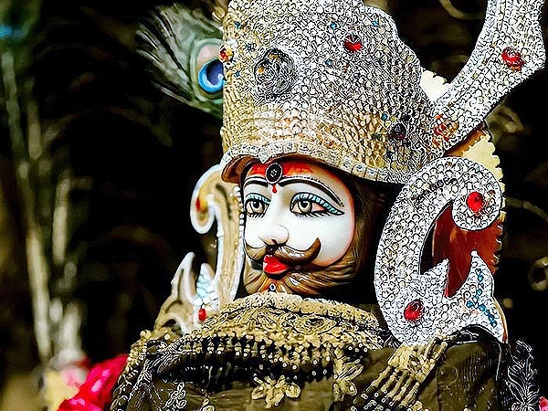 अद्भुत बंधन: वृंदावन के लाडले की कहानी