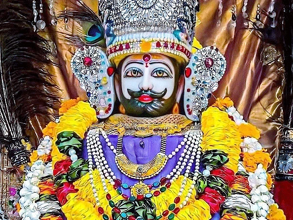 द्वारकाधीश मंदिर: इतिहास, दर्शन, और महत्व
